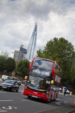 Alexander Dennis Enviro400H 2015 года